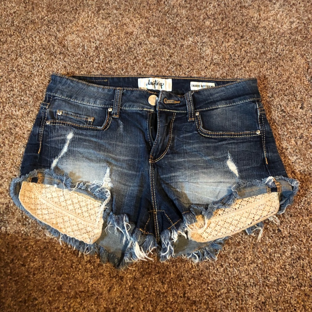 Daytrip Women’s Jean Shorts